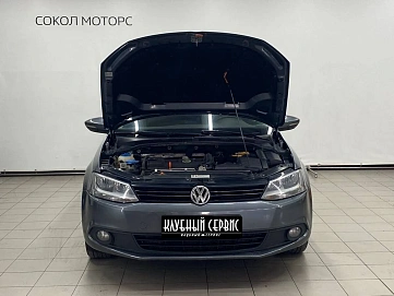 Volkswagen Jetta, 2011г, передний привод, робот