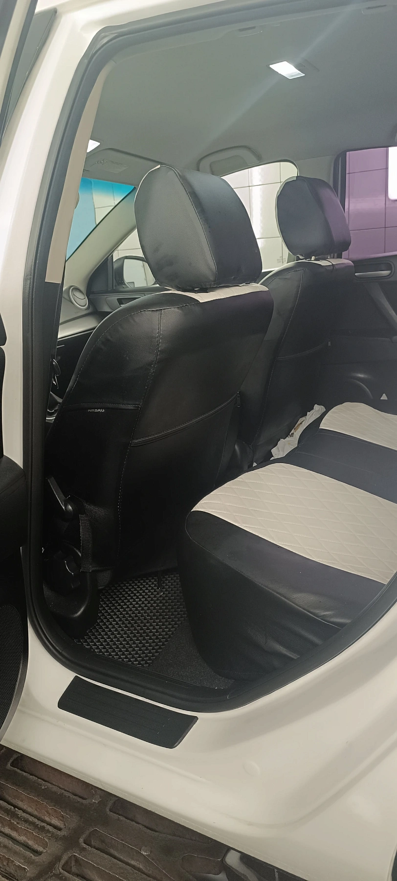 Mazda 3, 2012г., передний привод, механика