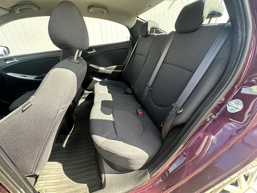 Hyundai Solaris, 2011г., передний привод, механика