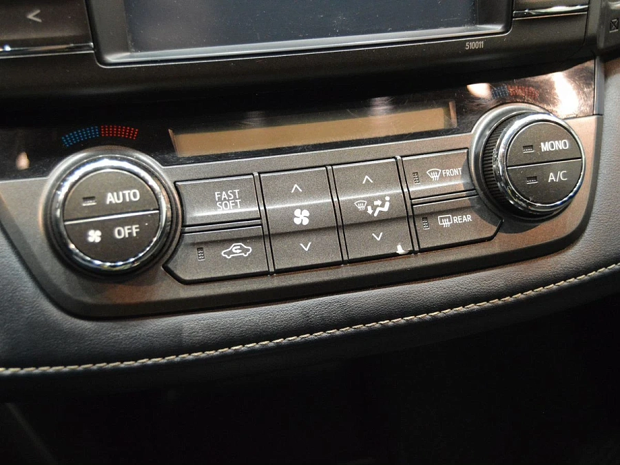 Toyota RAV4, 2014г., полный привод, вариатор