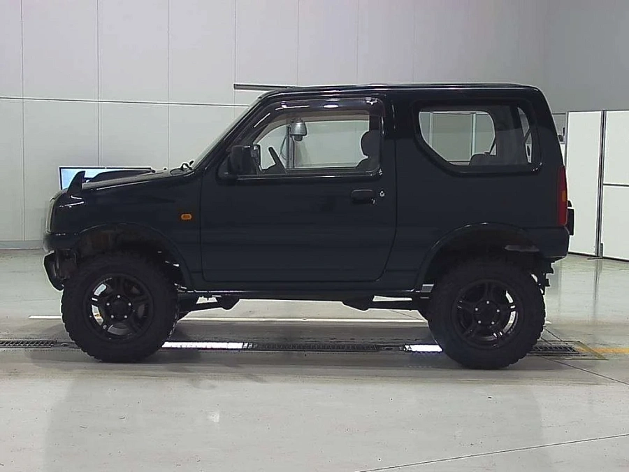Suzuki Jimny, 2010г., полный привод, механика