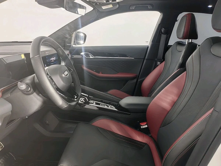 Geely Coolray, 2024г., передний привод, робот