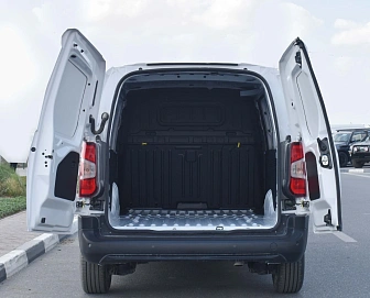 Peugeot Partner, 2024г, Передний привод, Механическая