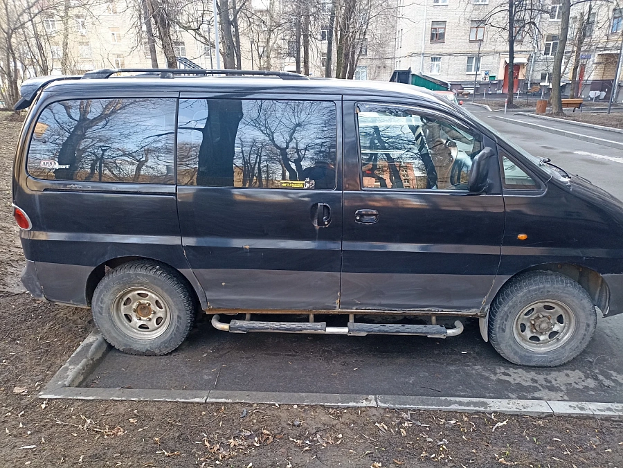 Hyundai Starex, 2002г., полный привод, механика