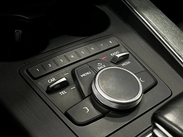 Audi A4, 2019г, передний привод, робот
