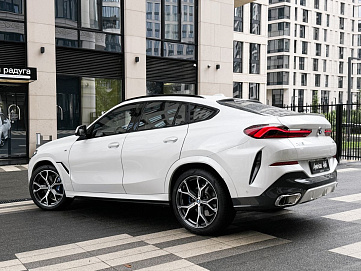 BMW X6, 2024г, полный привод, автомат
