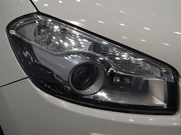 Nissan Qashqai, 2011г, передний привод, механика