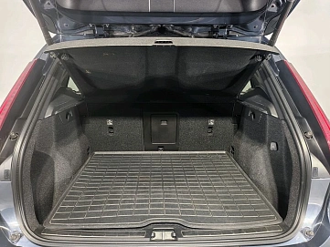 Volvo XC40, 2021г, полный привод, автомат