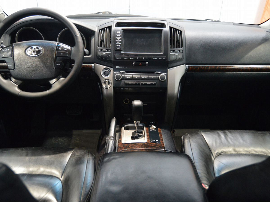 Toyota Land Cruiser, 2011г., полный привод, автомат