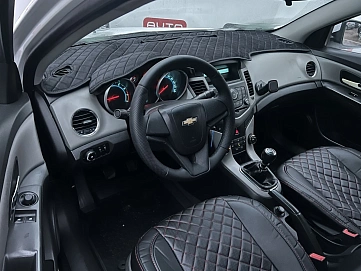 Chevrolet Cruze, 2011г, передний привод, механика