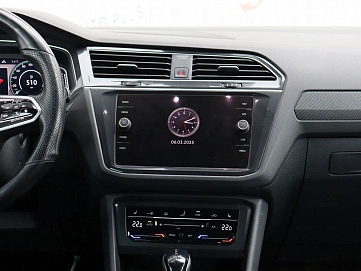 Volkswagen Tiguan, 2020г, полный привод, робот
