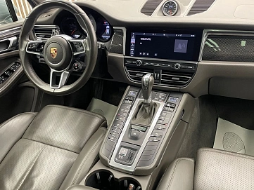Porsche , 2019г., полный привод, робот