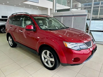 Mitsubishi Outlander, 2008г, полный привод, вариатор