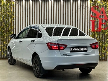 Lada (ВАЗ) Vesta, 2018г, передний привод, механика
