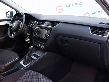 Skoda Octavia, 2016г, передний привод, робот