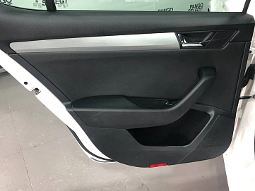 Skoda Superb, 2017г, передний привод, автомат