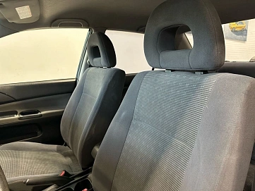 Mitsubishi Lancer, 2005г, передний привод, автомат