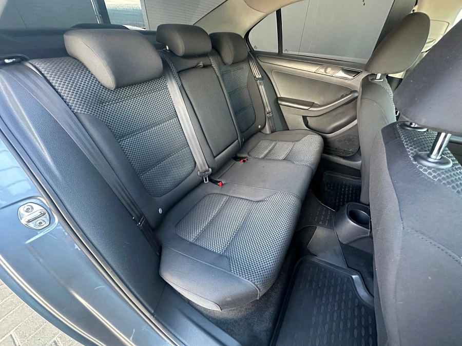 Volkswagen Jetta, 2014г., передний привод, робот