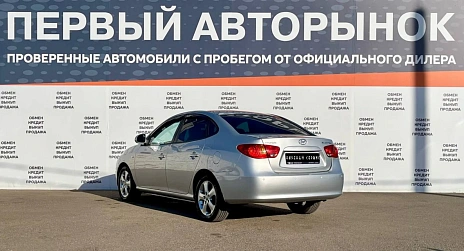 Hyundai Elantra, 2008г, передний привод, механика