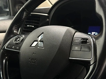 Mitsubishi Outlander, 2015г, полный привод, вариатор