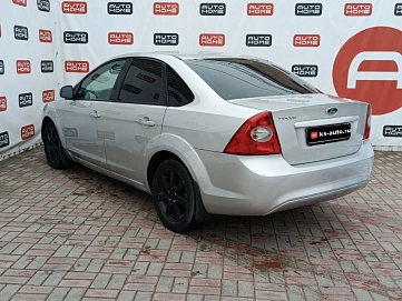 Ford Focus, 2010г., передний привод, механика