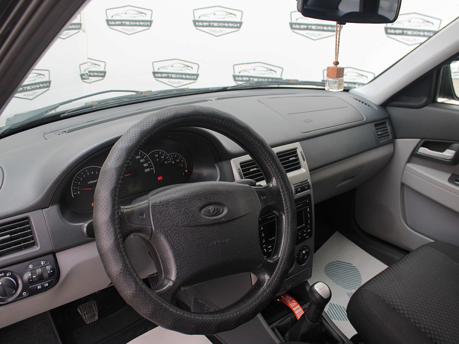 Lada (ВАЗ) Priora, 2012г., передний привод, механика