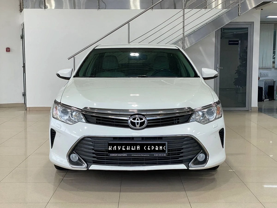 Toyota Camry, 2015г., передний привод, автомат