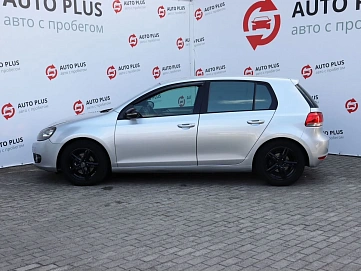 Volkswagen Golf, 2012г, передний привод, механика