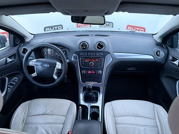 Ford Mondeo, 2011г., передний привод, механика