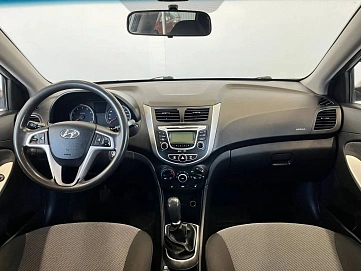 Hyundai Solaris, 2012г, передний привод, механика