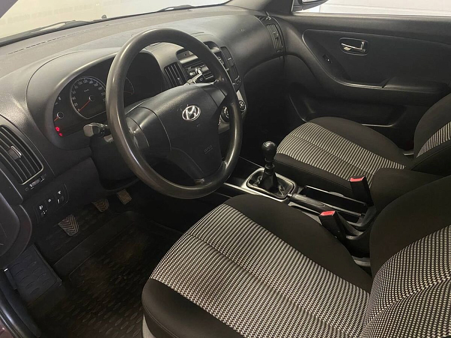 Hyundai , 2010г., передний привод, механика