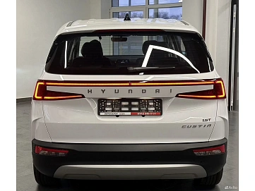 Hyundai Custin, 2024г, передний привод, автомат