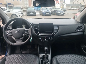 Hyundai Solaris, 2021г, передний привод, автомат
