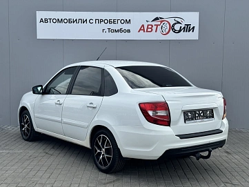 Lada (ВАЗ) Granta, 2019г, передний привод, механика