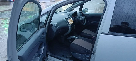 Mitsubishi Colt, 2002г, передний привод, вариатор