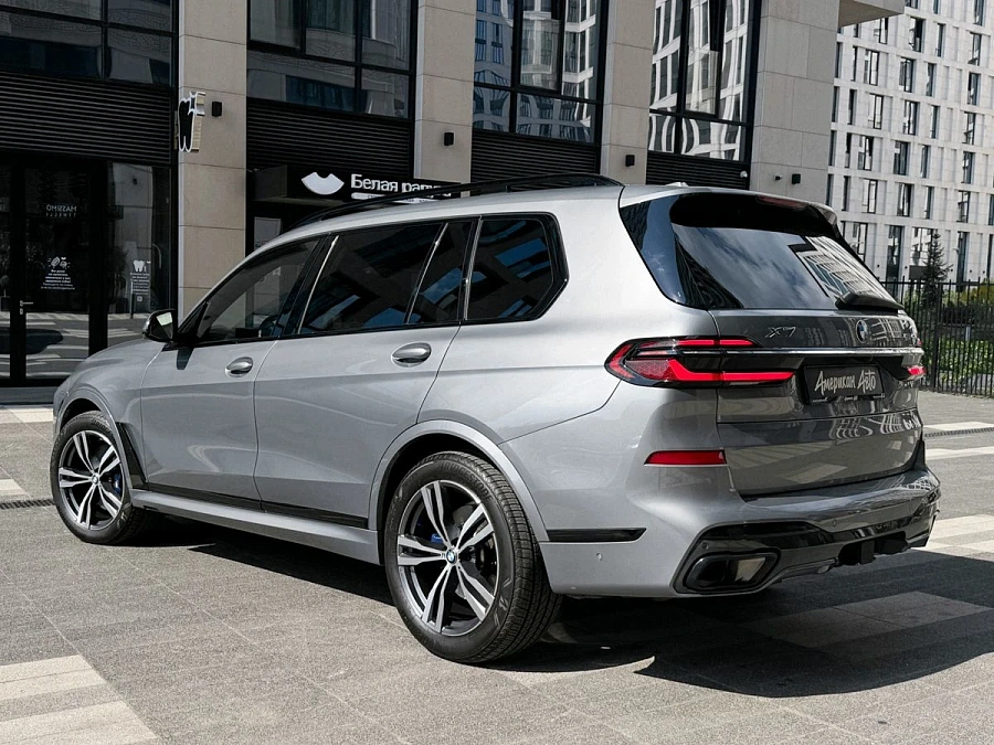 BMW X7, 2022г., полный привод, автомат