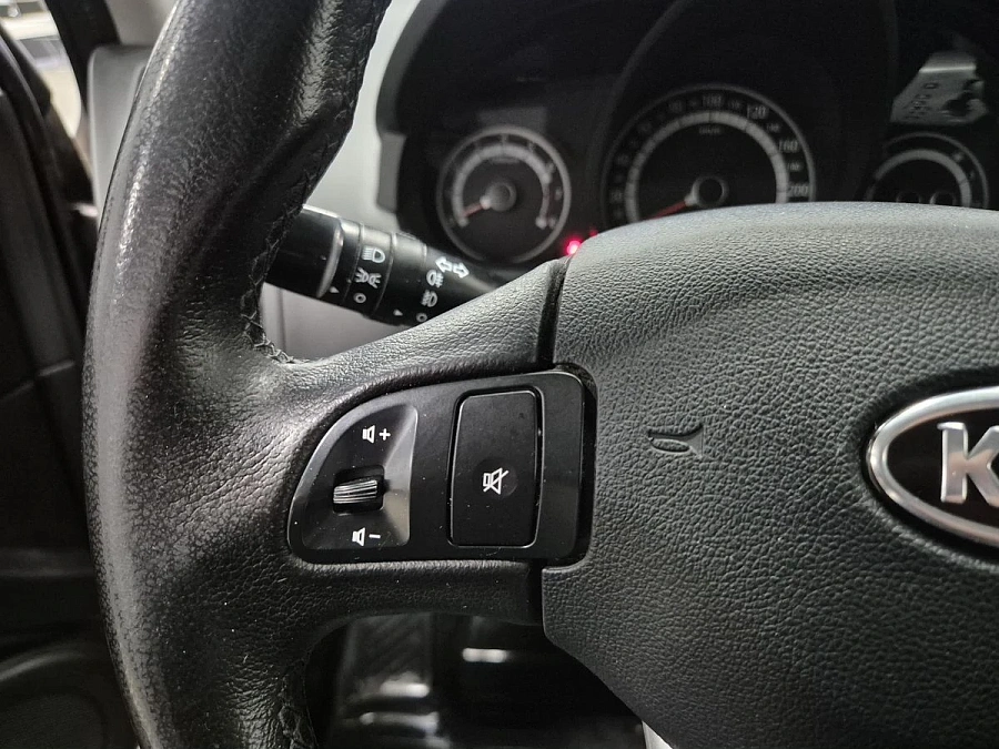 Kia Ceed, 2011г., передний привод, автомат