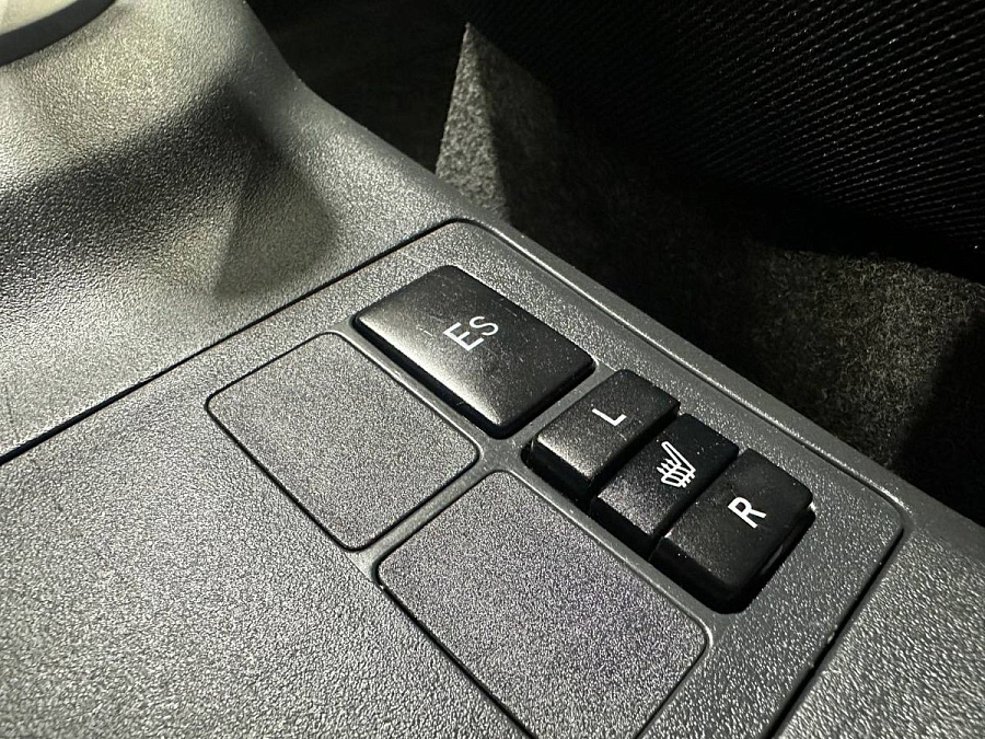 Toyota Yaris, 2007г., передний привод, робот