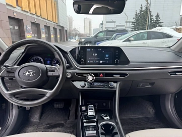 Hyundai Sonata, 2020г, передний привод, автомат