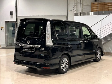 Nissan Serena, 2015г, передний привод, вариатор