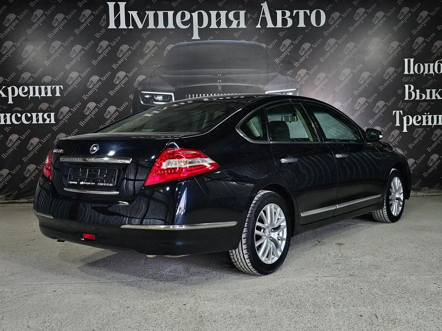 Nissan Teana, 2011г., передний привод, вариатор