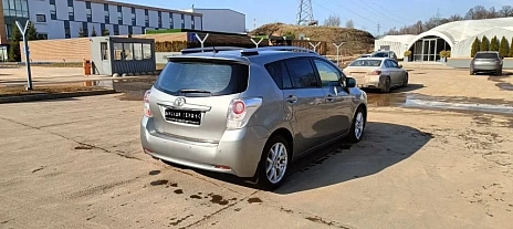 Toyota Verso, 2010г, передний привод, вариатор
