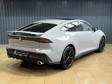 Changan UNI-V, 2024г, передний привод, робот