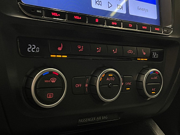 Volkswagen Jetta, 2012г, передний привод, автомат