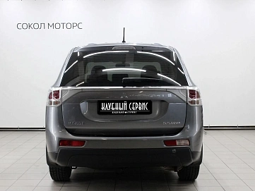 Mitsubishi Outlander, 2013г, передний привод, вариатор