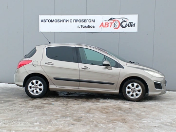 Peugeot 308, 2011г, передний привод, механика