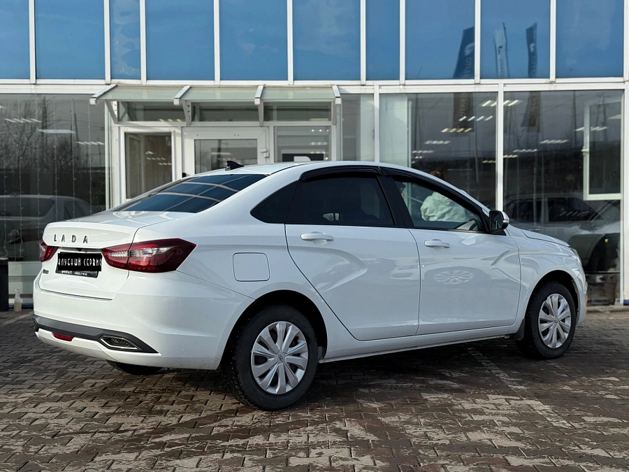 Lada (ВАЗ) Vesta, 2023г., передний привод, механика