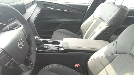 Toyota Camry, 2024г, передний привод, вариатор
