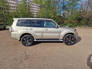 Mitsubishi Pajero, 2012г, полный привод, автомат