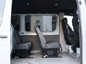 Mercedes-Benz , 2011г., задний привод, механика